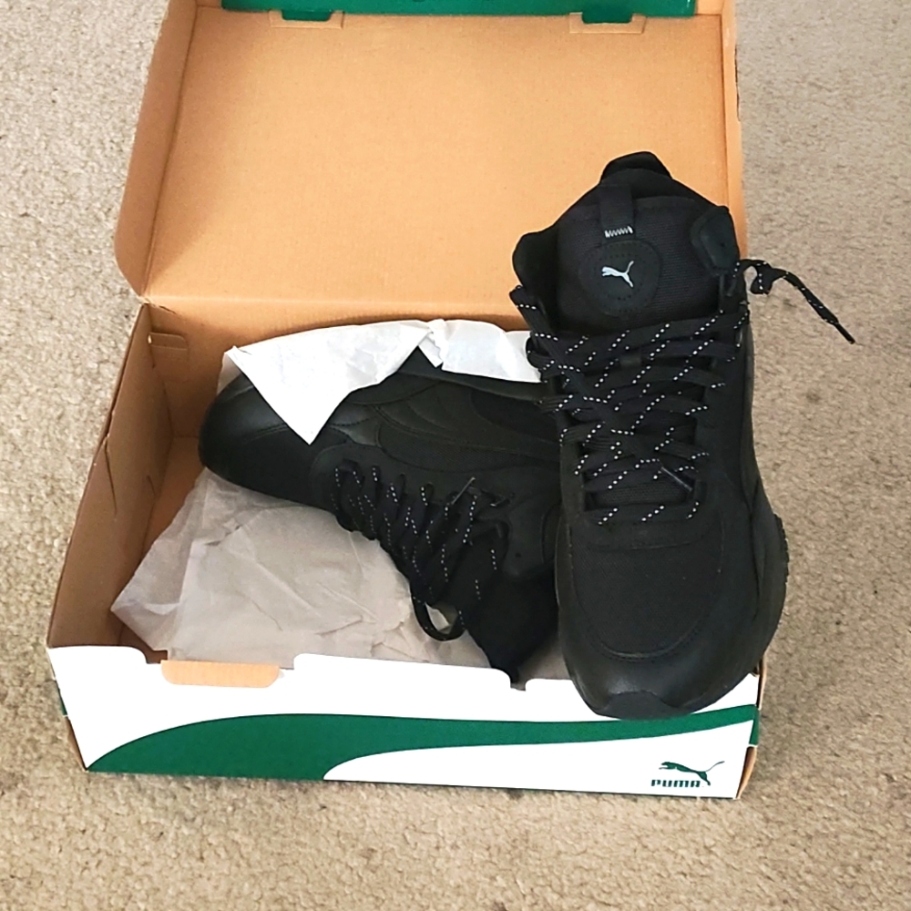 Black Adidas 10.5